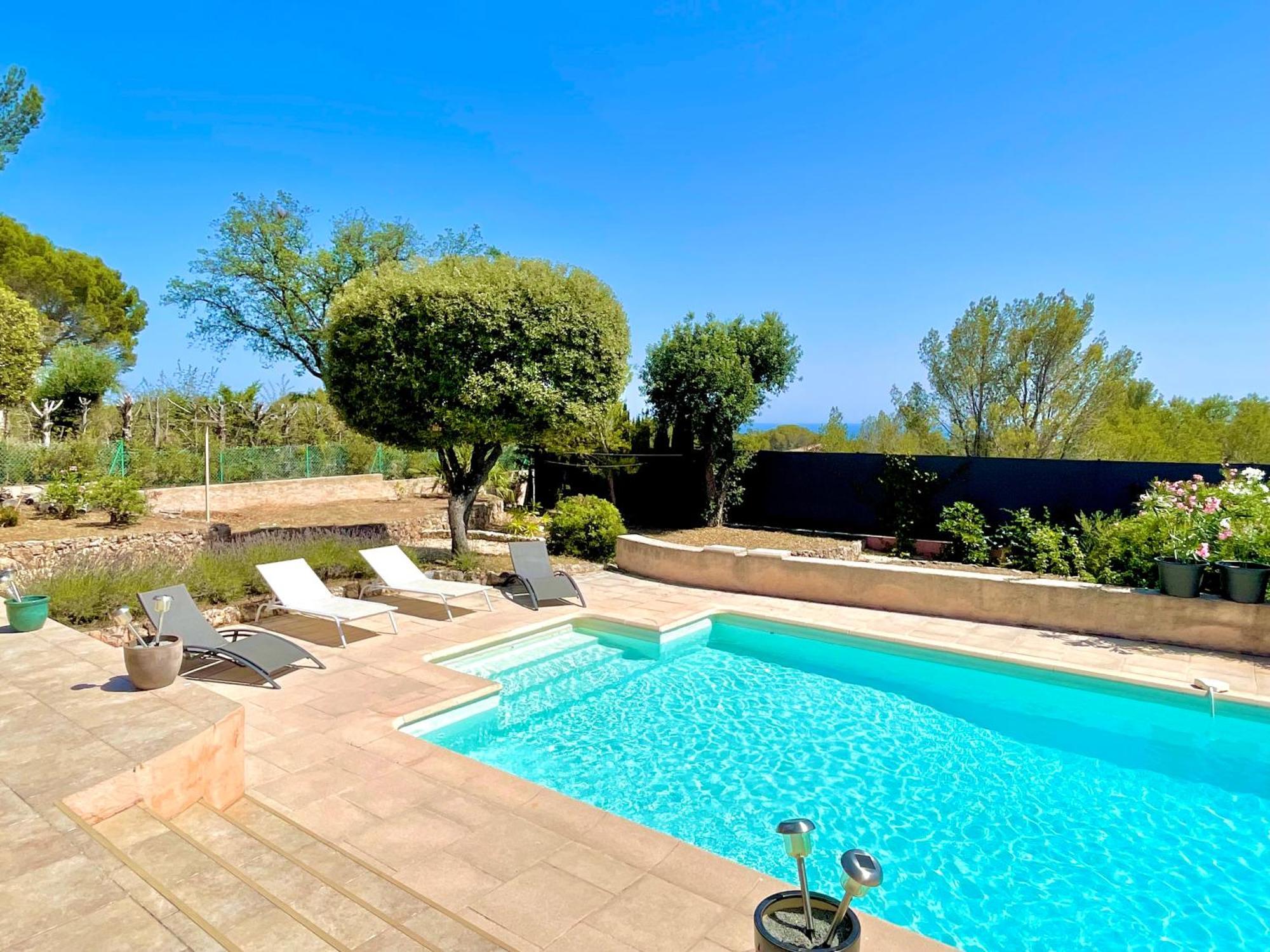 Charming French Riviera Villa // Pool, Seaview, Ac, 9Pax // Saint-Raphael  Exterior photo